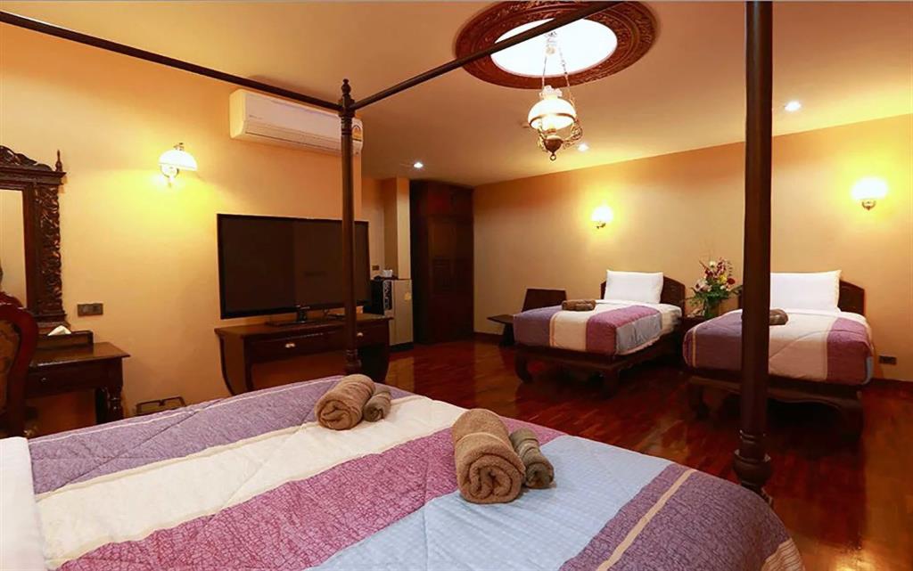 At Chiang Mai Hotel 3*