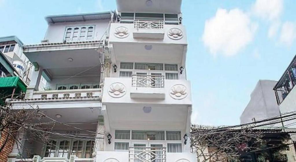 Wild Lotus Hotel & Travel 2 2*