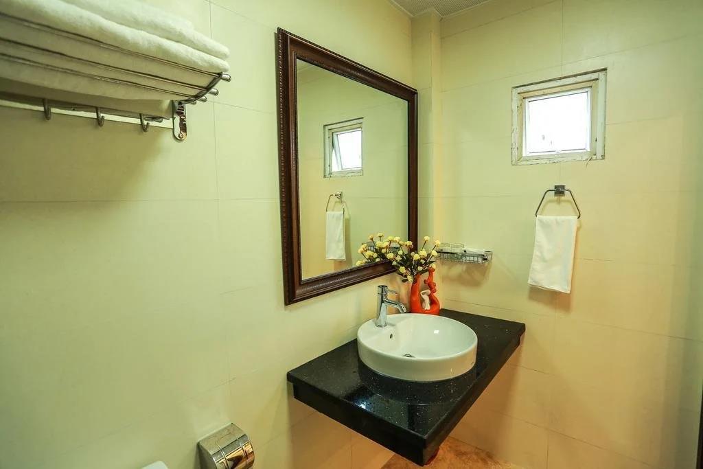 Wild Lotus Hotel & Travel 2 2*