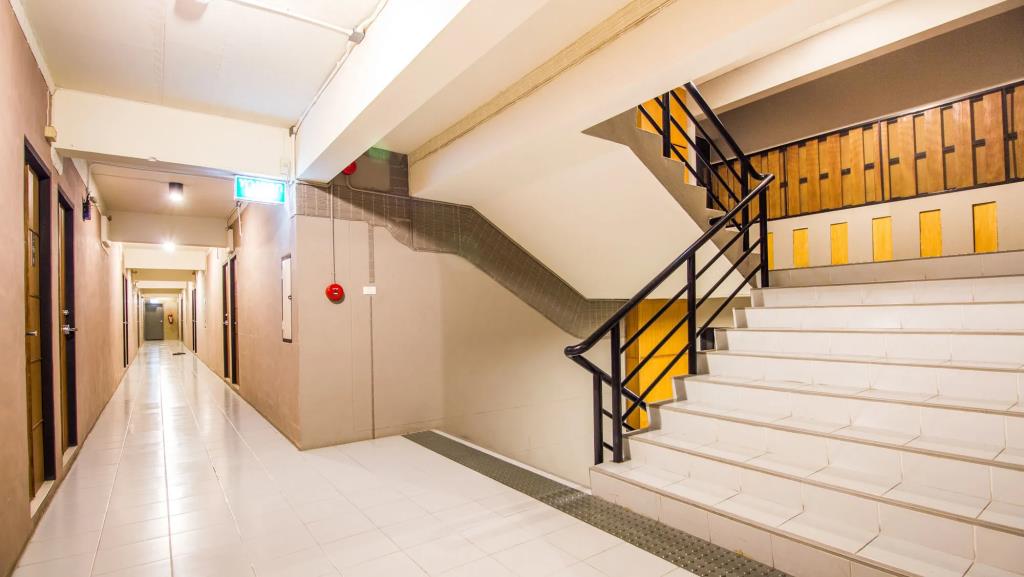 B2 Santitham (Wat Jed Yod) Boutique & Budget Hotel 3*
