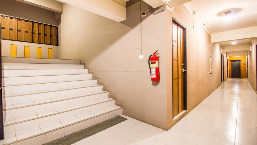 B2 Santitham (Wat Jed Yod) Boutique & Budget Hotel 3*