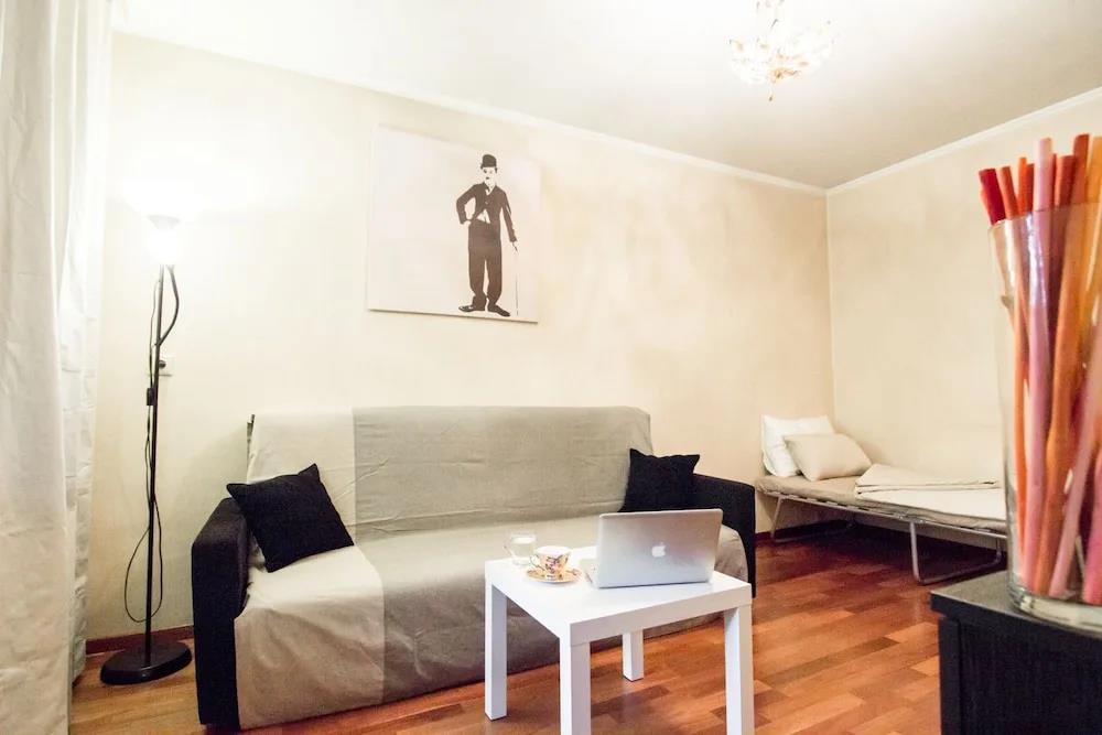 Funny Dolphins Apartments Kurskaya 0*