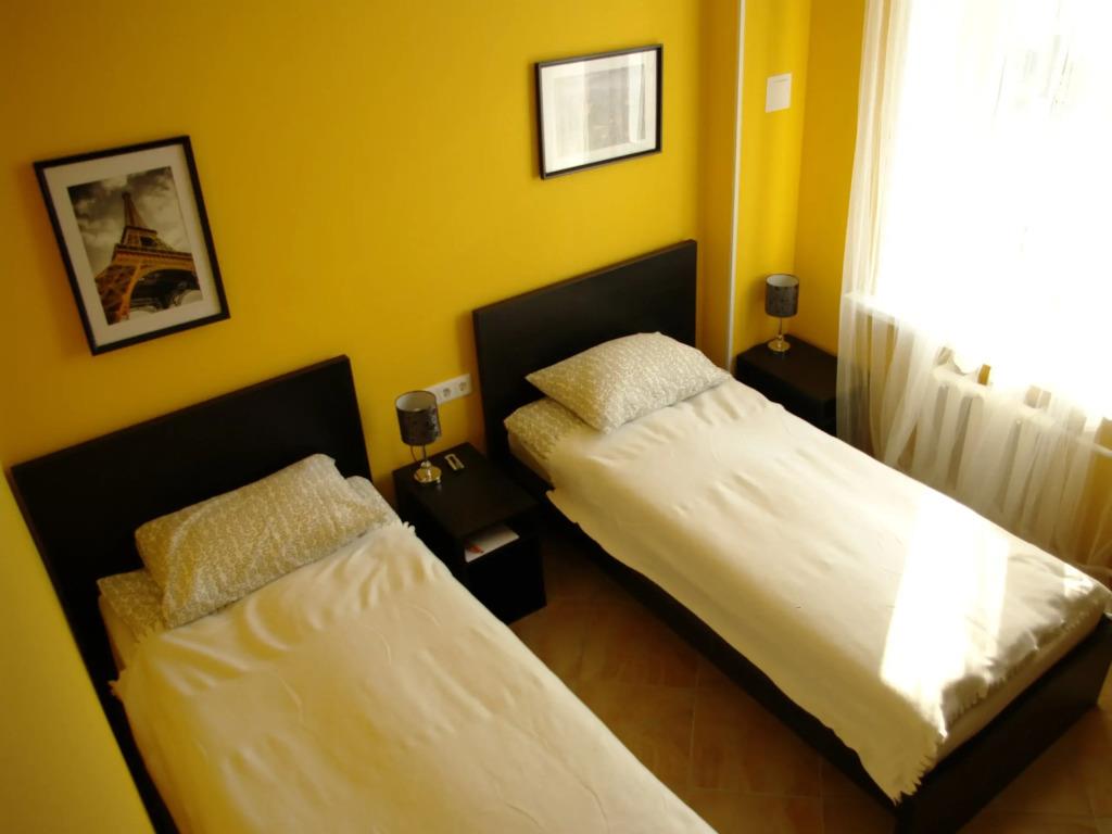 Kalinin Living Quarters 0*