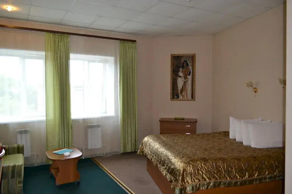 Yahont Hotel 3*
