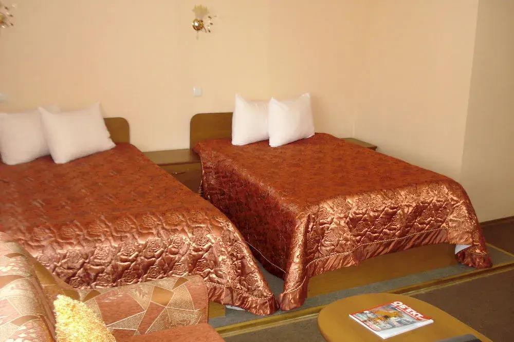 Yahont Hotel 3*