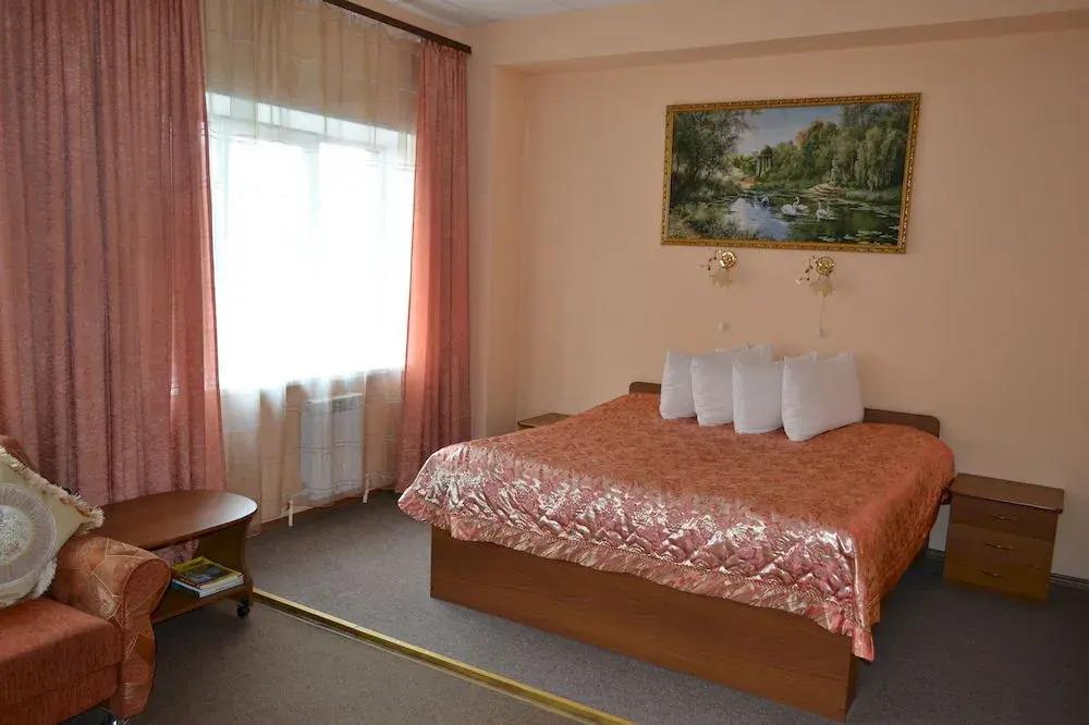 Yahont Hotel 3*
