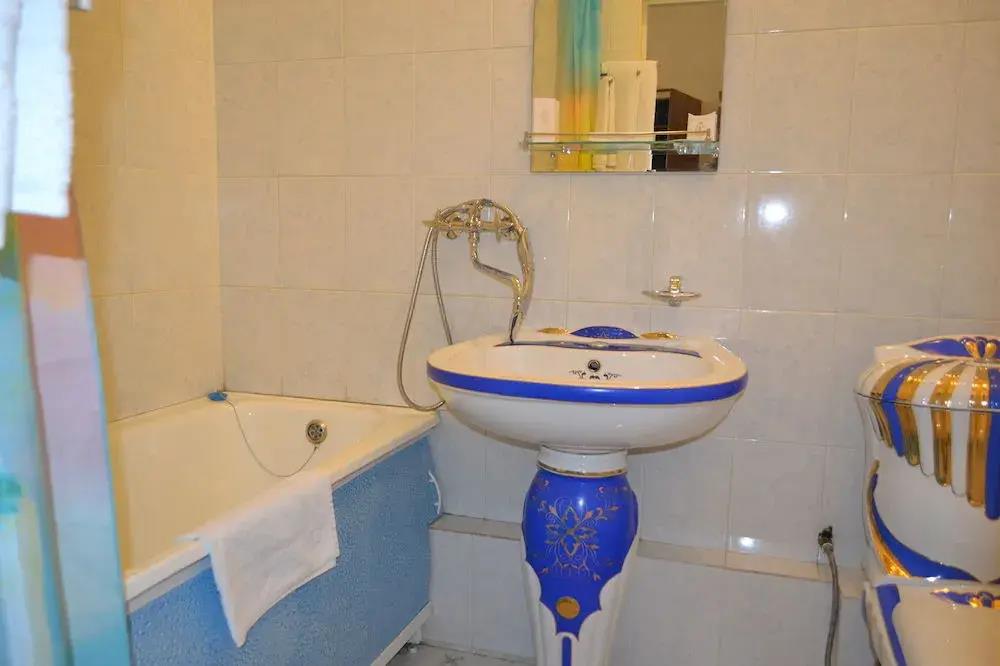 Yahont Hotel 3*