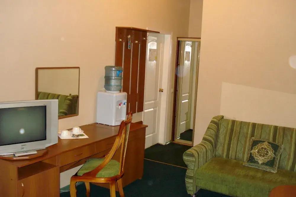 Yahont Hotel 3*