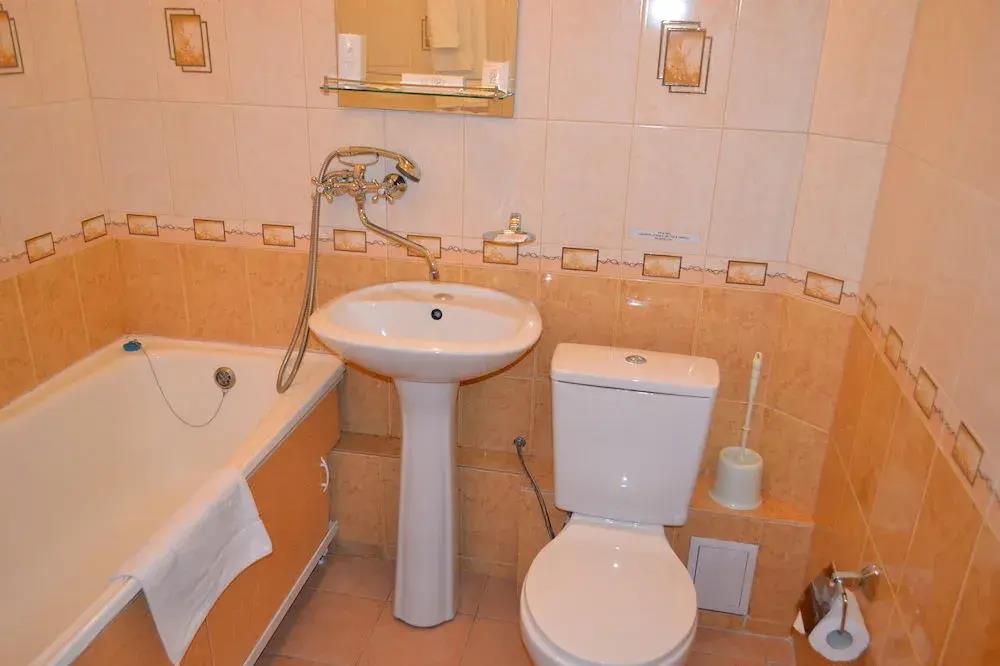 Yahont Hotel 3*