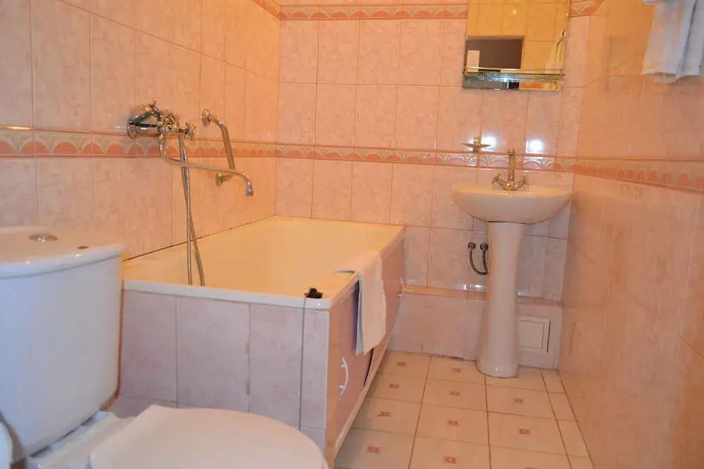 Yahont Hotel 3*