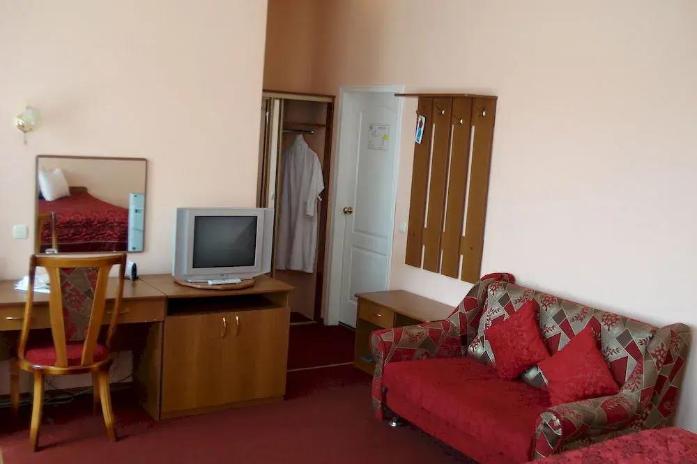 Yahont Hotel 3*