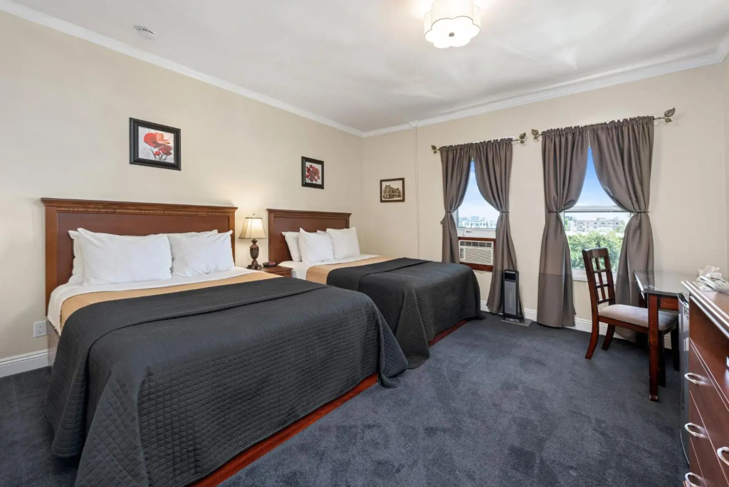 Holiday Inn Express Manila Newport City by IHG 3*