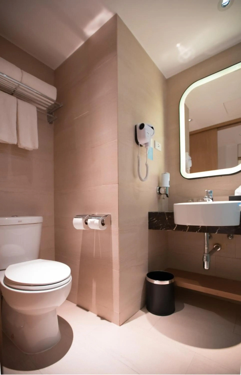 Holiday Inn Express Manila Newport City by IHG 3*