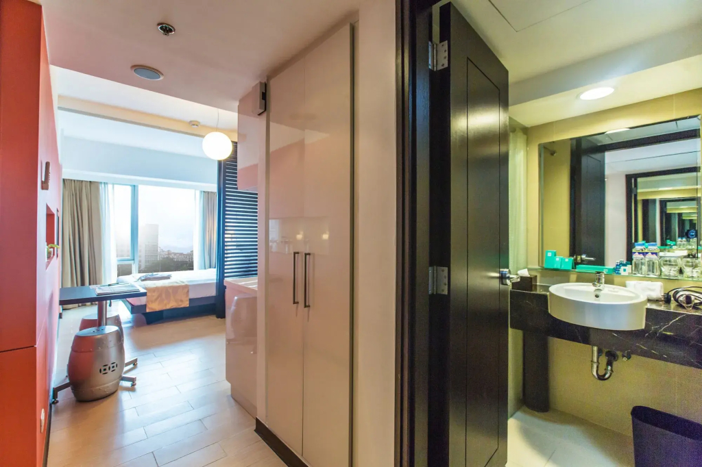 Holiday Inn Express Manila Newport City by IHG 3*
