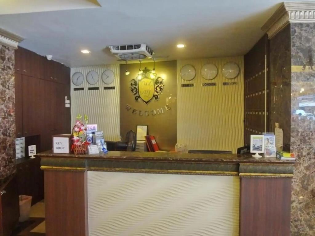 Maleez Lodge Hotel and Restaurant 3*