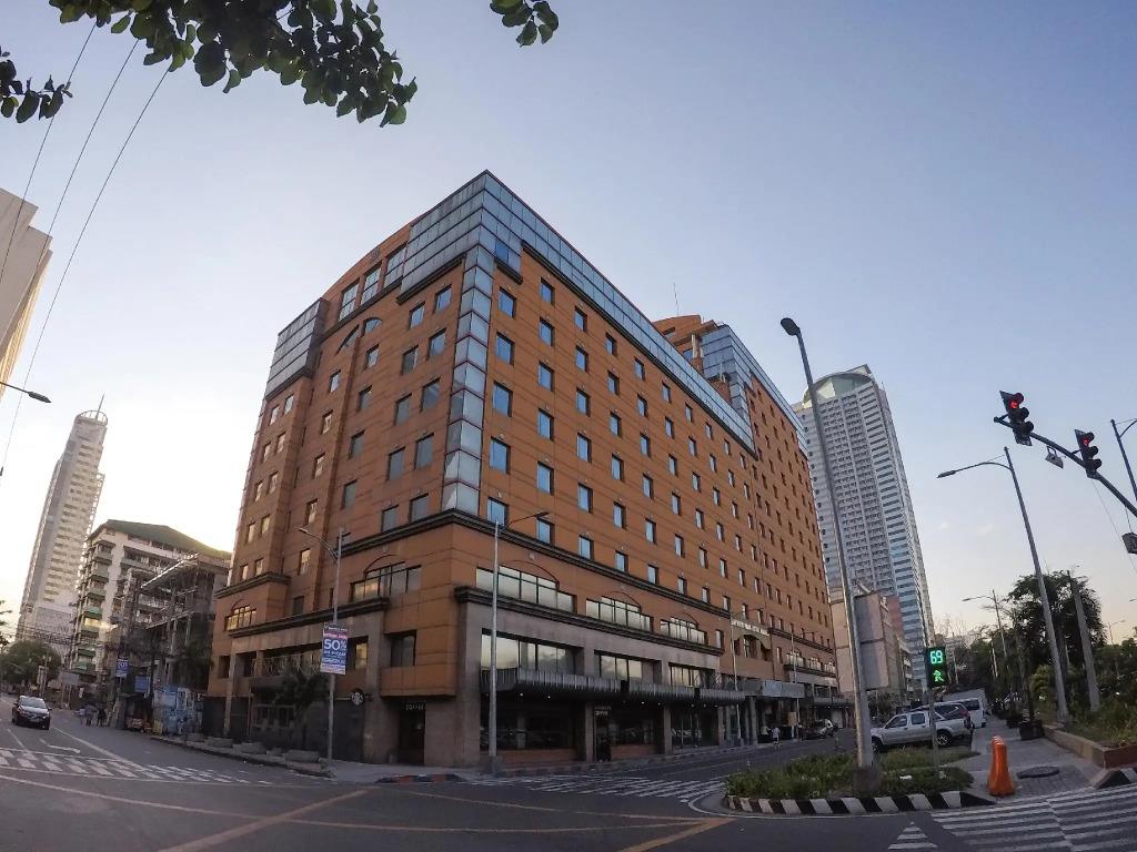 Bayview Park Hotel Manila 3*