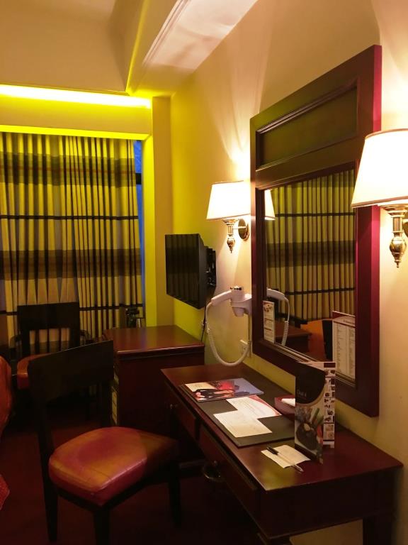 Bayview Park Hotel Manila 3*