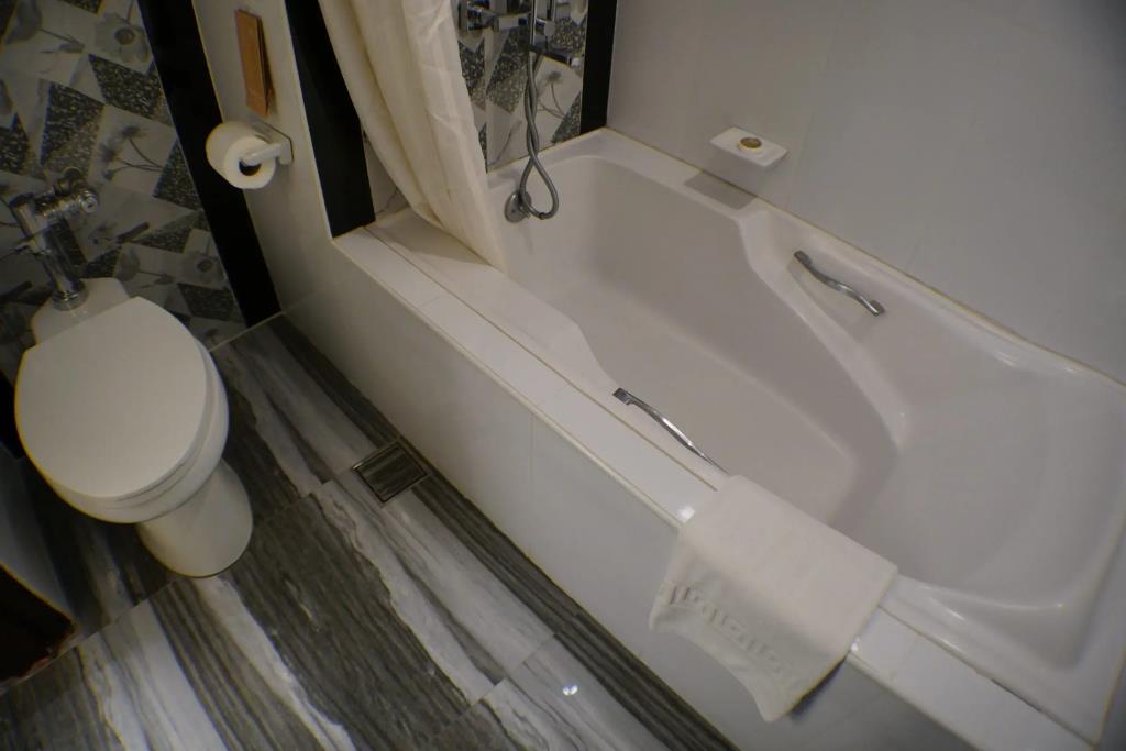 Bayview Park Hotel Manila 3*