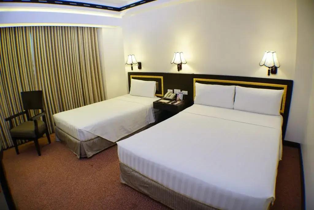 Bayview Park Hotel Manila 3*