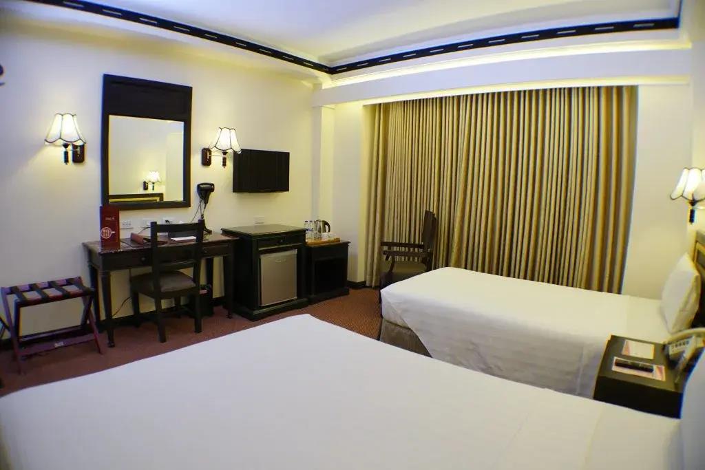 Bayview Park Hotel Manila 3*