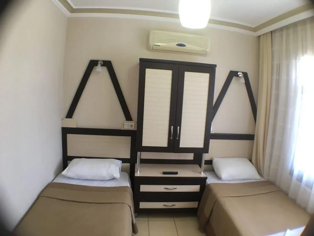 Ates Otel 0*