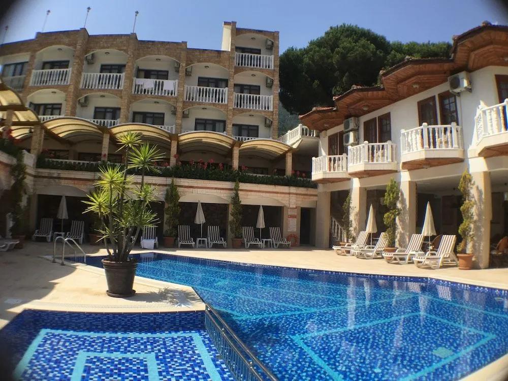 Ates Otel 0*