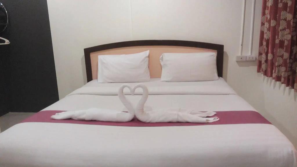 Phuket Racha at Kata Homestay 3*