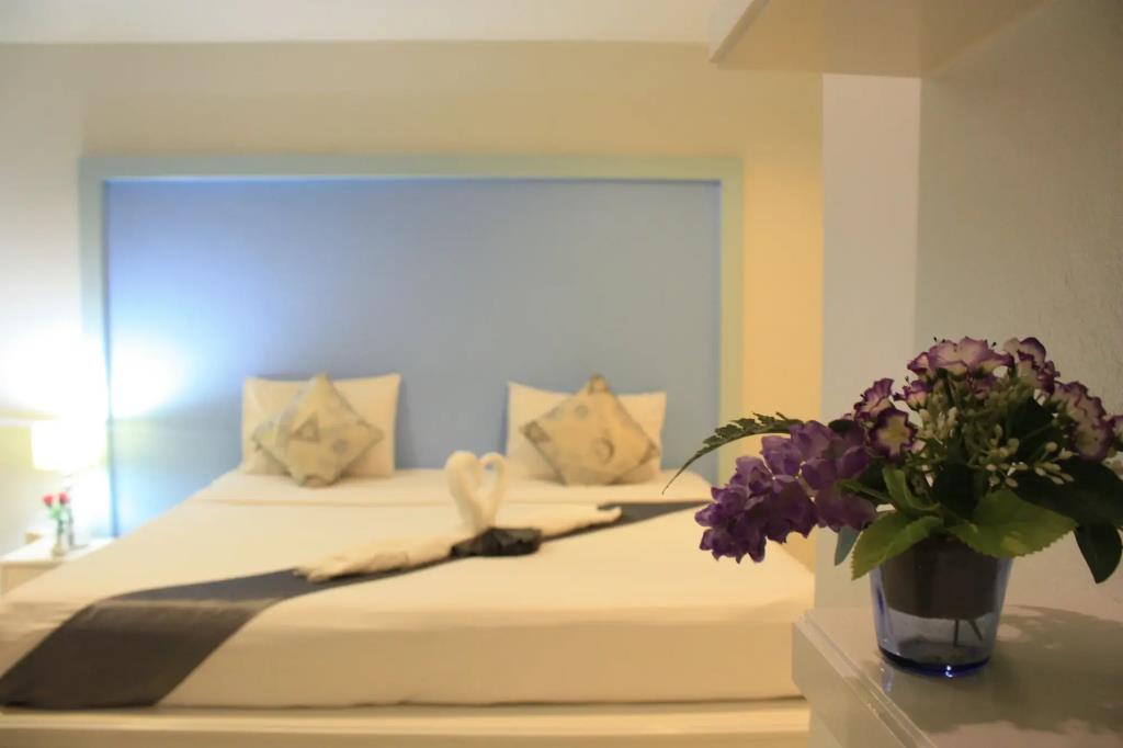 Phuket Racha at Kata Homestay 3*