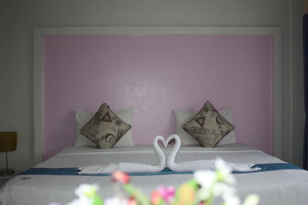 Phuket Racha at Kata Homestay 3*