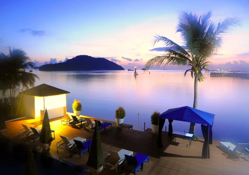 Phuket Boat Quay 4*