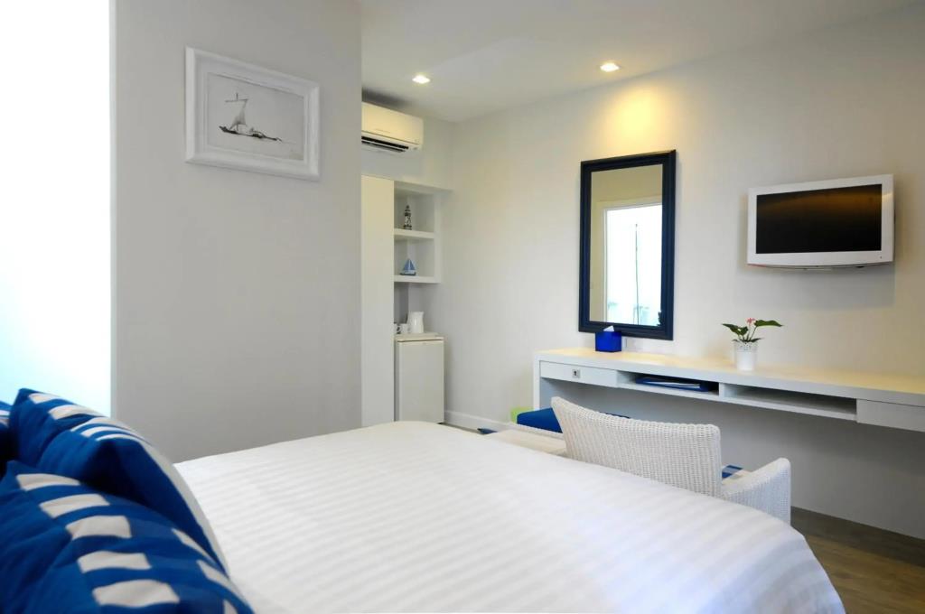 Phuket Boat Quay 4*