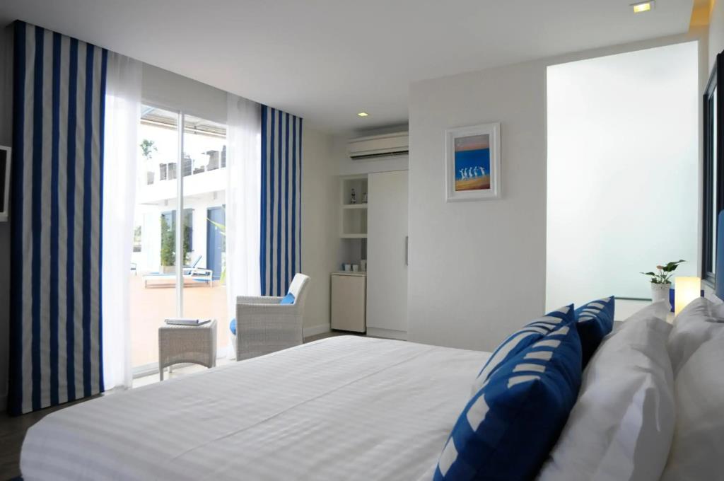 Phuket Boat Quay 4*