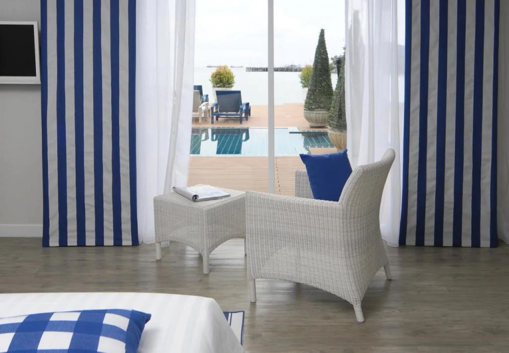 Phuket Boat Quay 4*