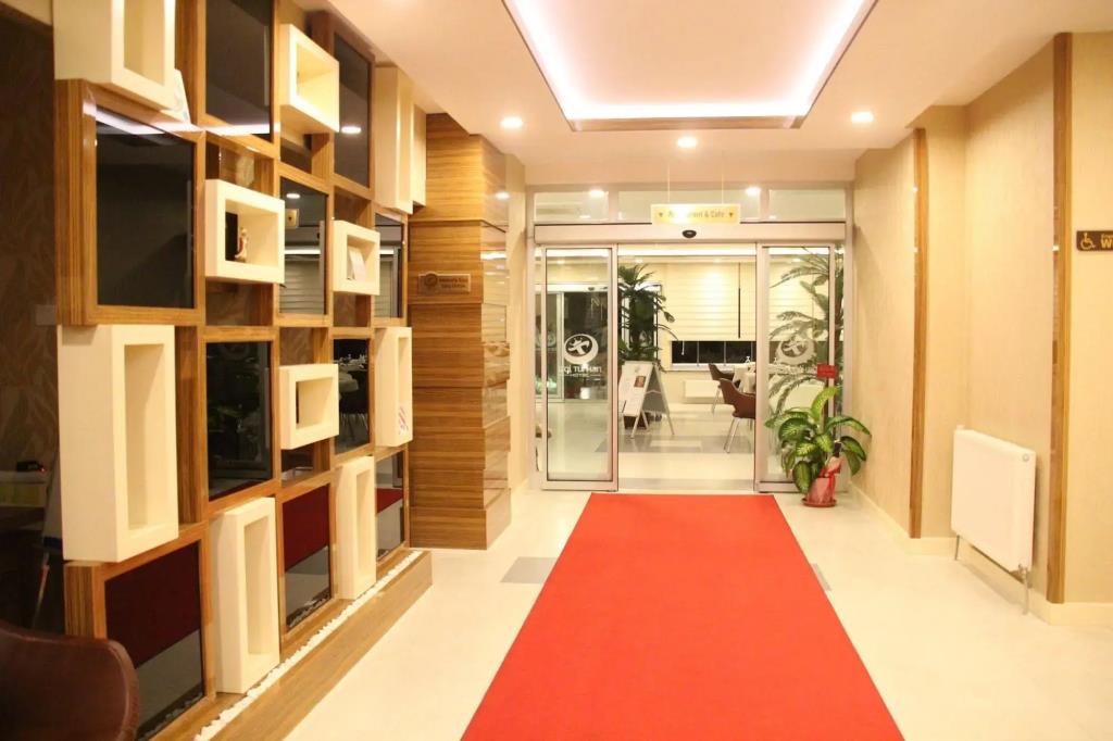 Hotel Izgi Turhan 3*
