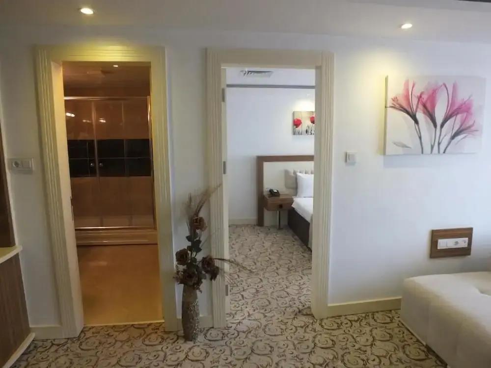 Hotel Izgi Turhan 3*