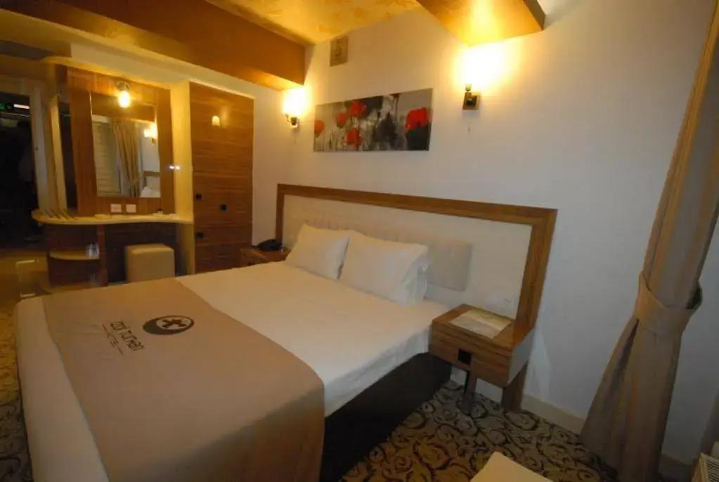 Hotel Izgi Turhan 3*