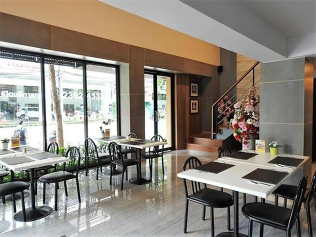 Get Sleep Bangkok Surawong 3*