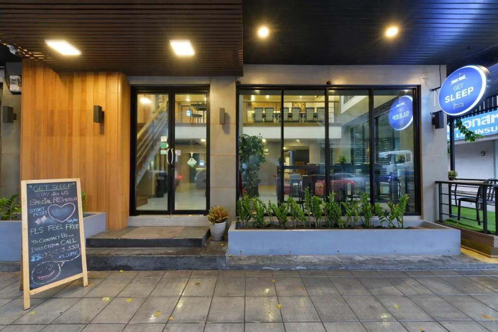 Get Sleep Bangkok Surawong 3*
