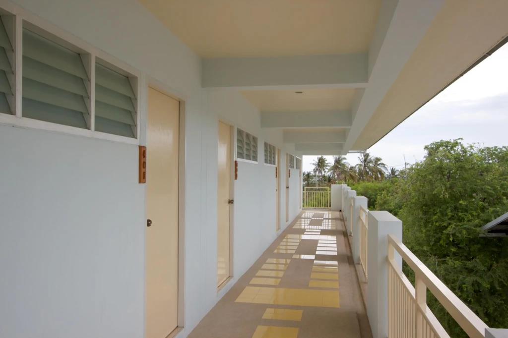 Charn Residence 3*