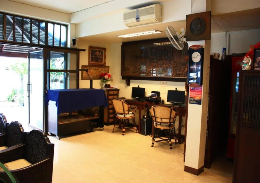 Tri Gong Hotel 2*