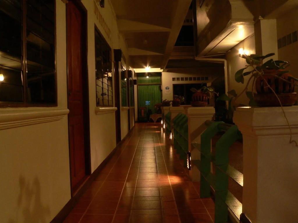 Tri Gong Hotel 2*
