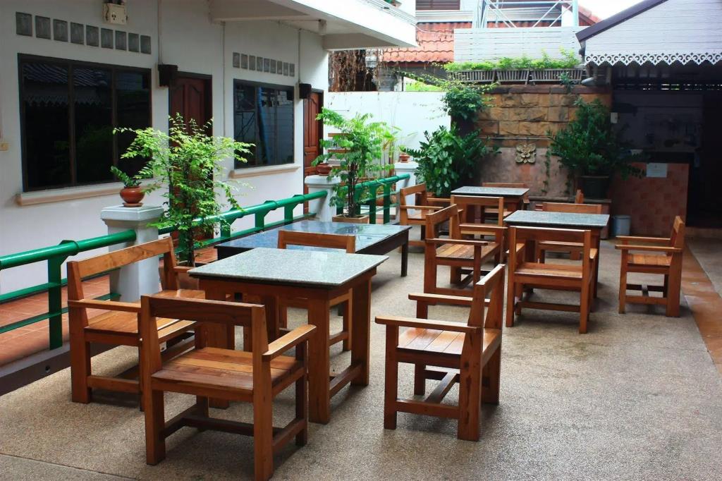 Tri Gong Hotel 2*