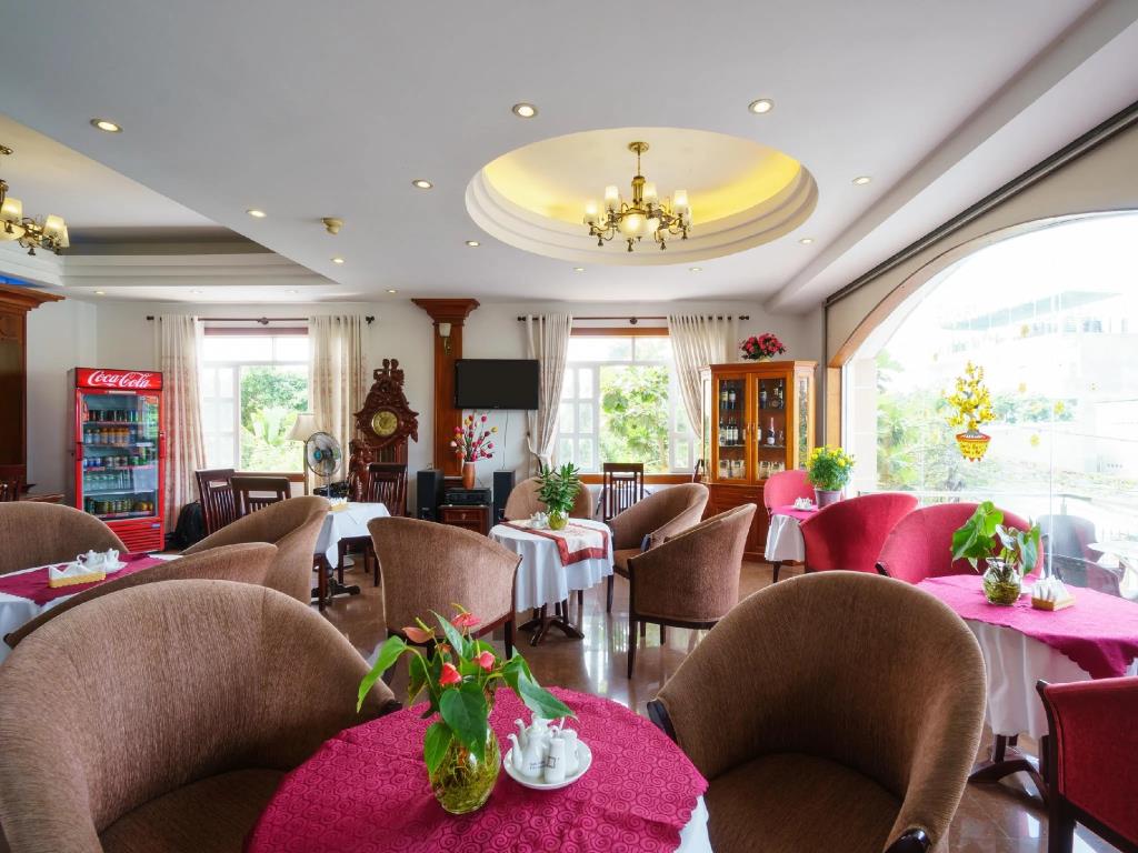 Hoa Phat Hotel & Apartment 3*