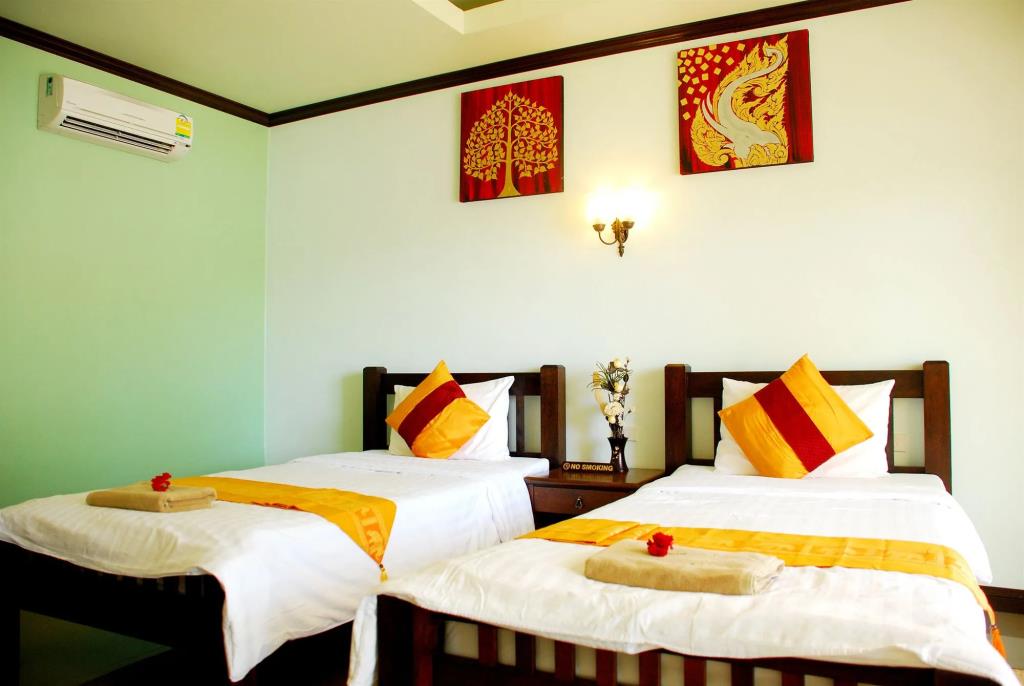 Ananda Villa 0*