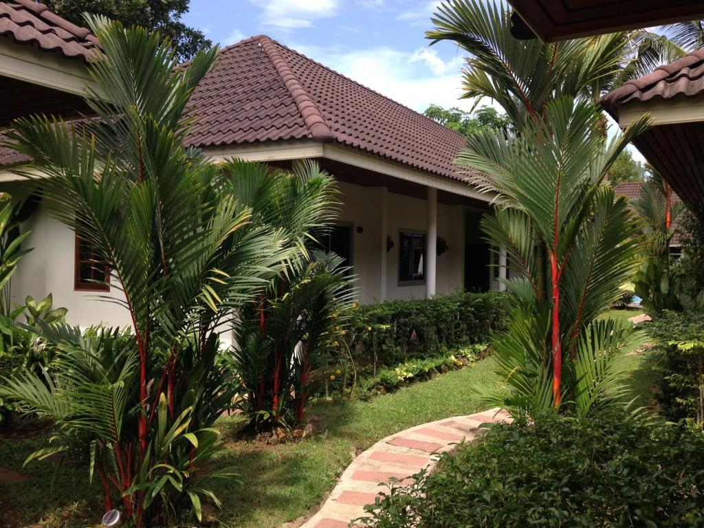 Loma Resort 3*