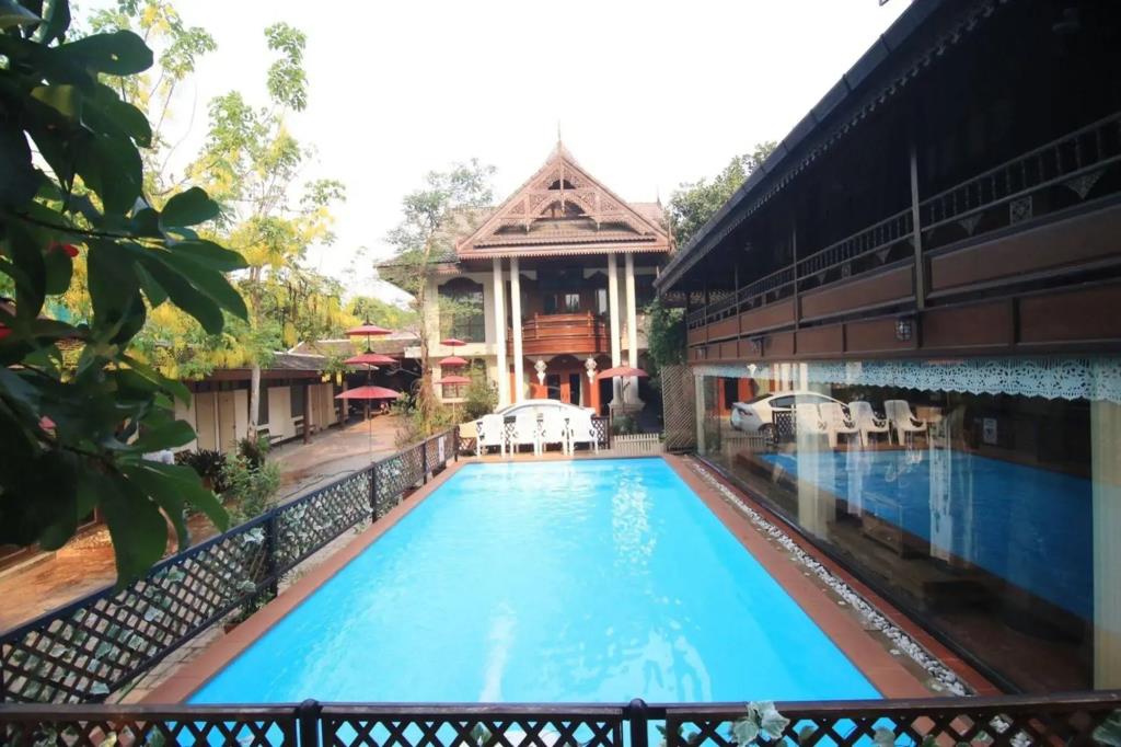 Pha Thai House 3*