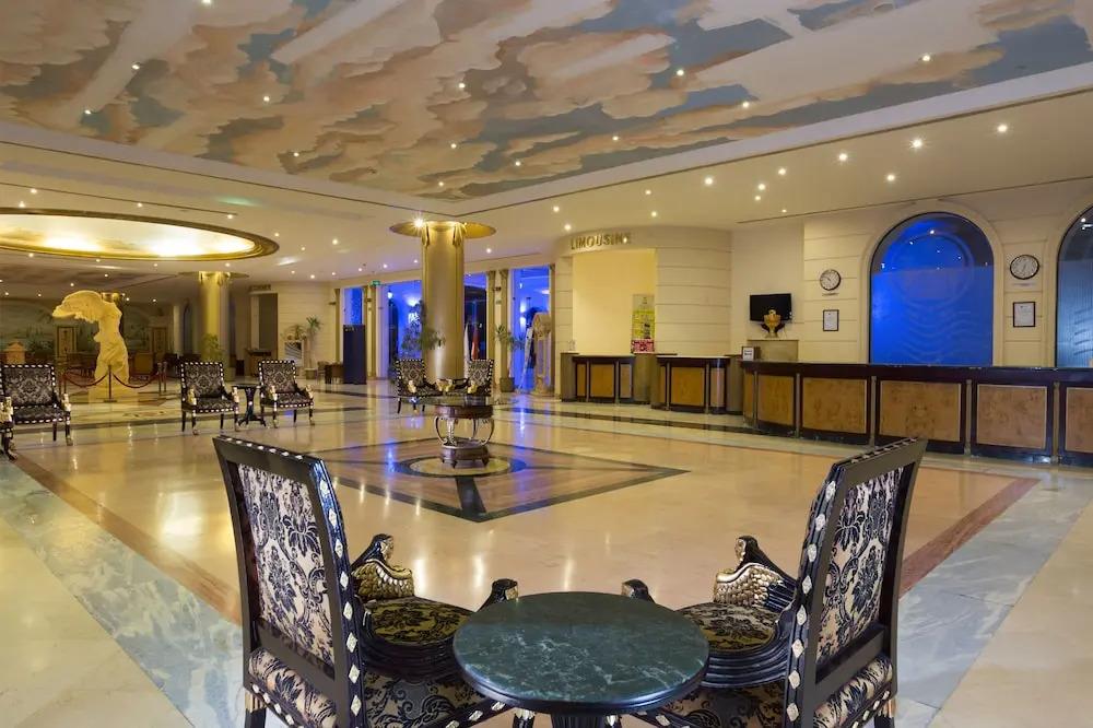 Red Sea Taj Mahal Resort & Aqua Park 5*