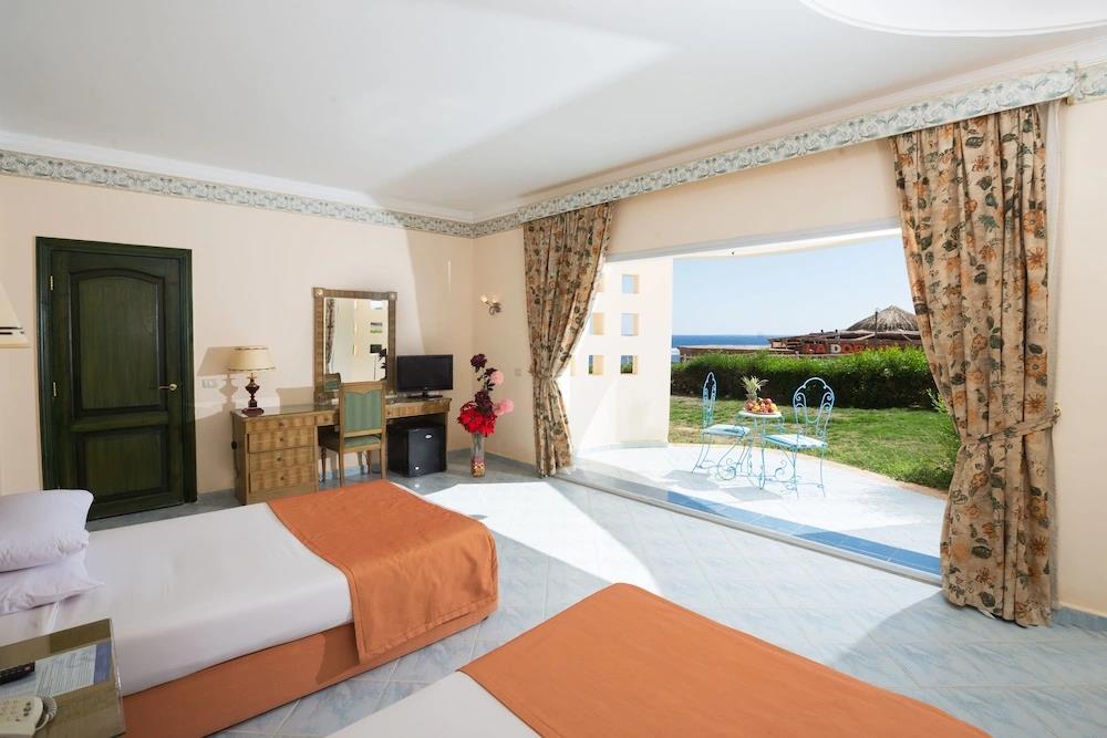 Red Sea Taj Mahal Resort & Aqua Park 5*