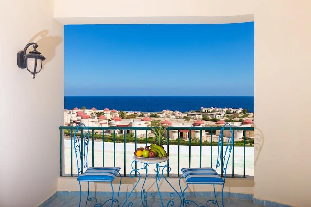 Red Sea Taj Mahal Resort & Aqua Park 5*