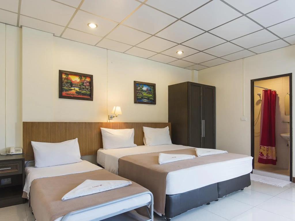 Lodge 61 Bed & Breakfast 2*